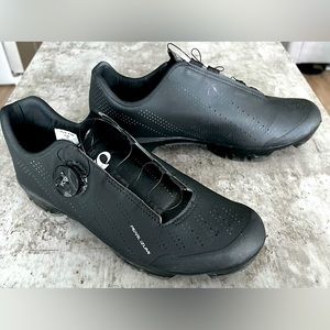 Pearl Izumi X-Alp gravel shoes, size 43